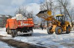 Борьба со снежной стихией: Снег убирают в круглосуточном режиме