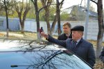 Анатолий Локоть лично проверил ремонт дороги в военном городке