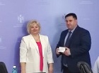 Роман Яковлев получил удостоверение кандидата в губернаторы 