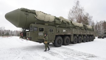 Деградация российской оборонки не позволяет своевременно восполнять ядерный арсенал