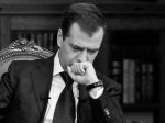 «Димон, выйди вон»: Число сторонников отставки правительства Медведева превысило число противников