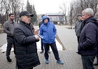 Анатолий Локоть проконтролировал ход работ по реконструкции сквера в микрорайоне «Гвардейский»