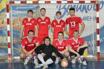 Минифутбольная команда КПРФ подарила болельщикам победу в День рождения Ленина