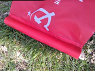 Неизвестные оборвали Знамена Победы в Советском районе Новосибирска