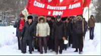 День Советской Армии и Военно-Морского флота: Новосибирские коммунисты провели шествие по Красному проспекту